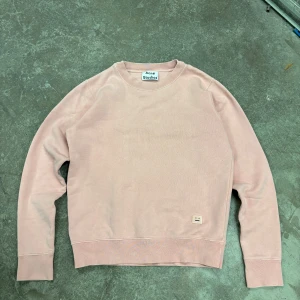 Acne Studios Crewneck Vintage Retro Boxy Cropped Rosa Tröja Tjocktröja  - Mycket bra skick