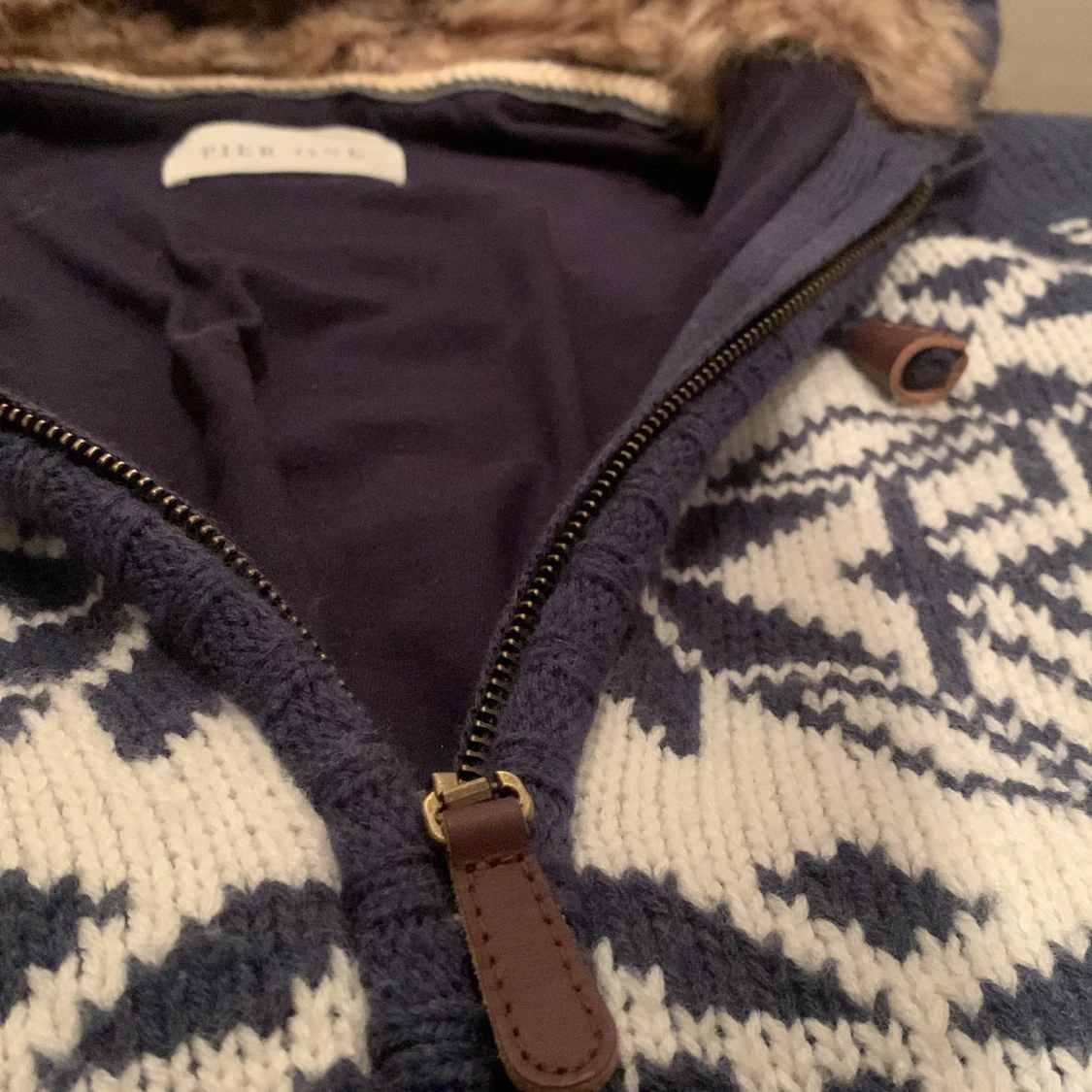 Cardigan med päls luva - 91