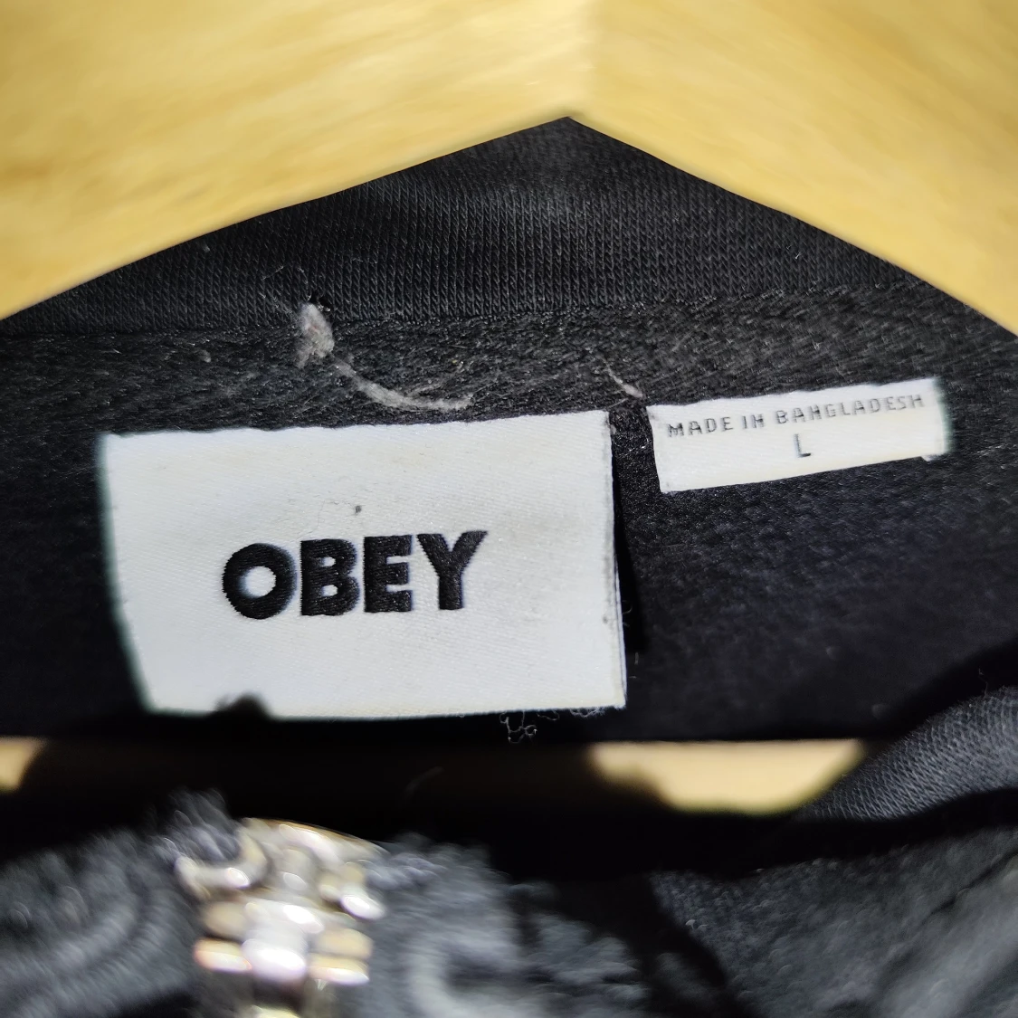 Svart hoodie från Obey - 90