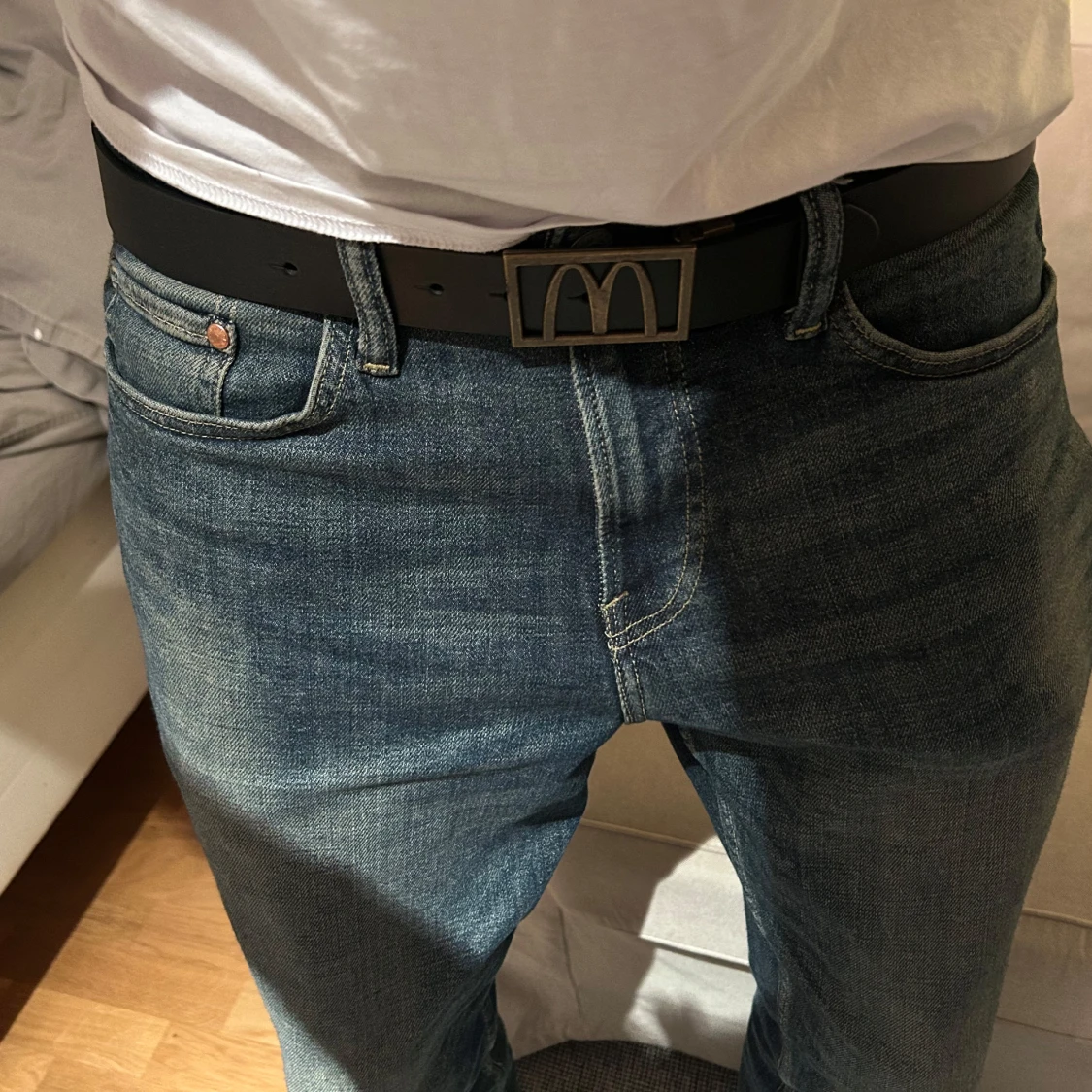 Svart bälte med McDonald's-spänne - 90