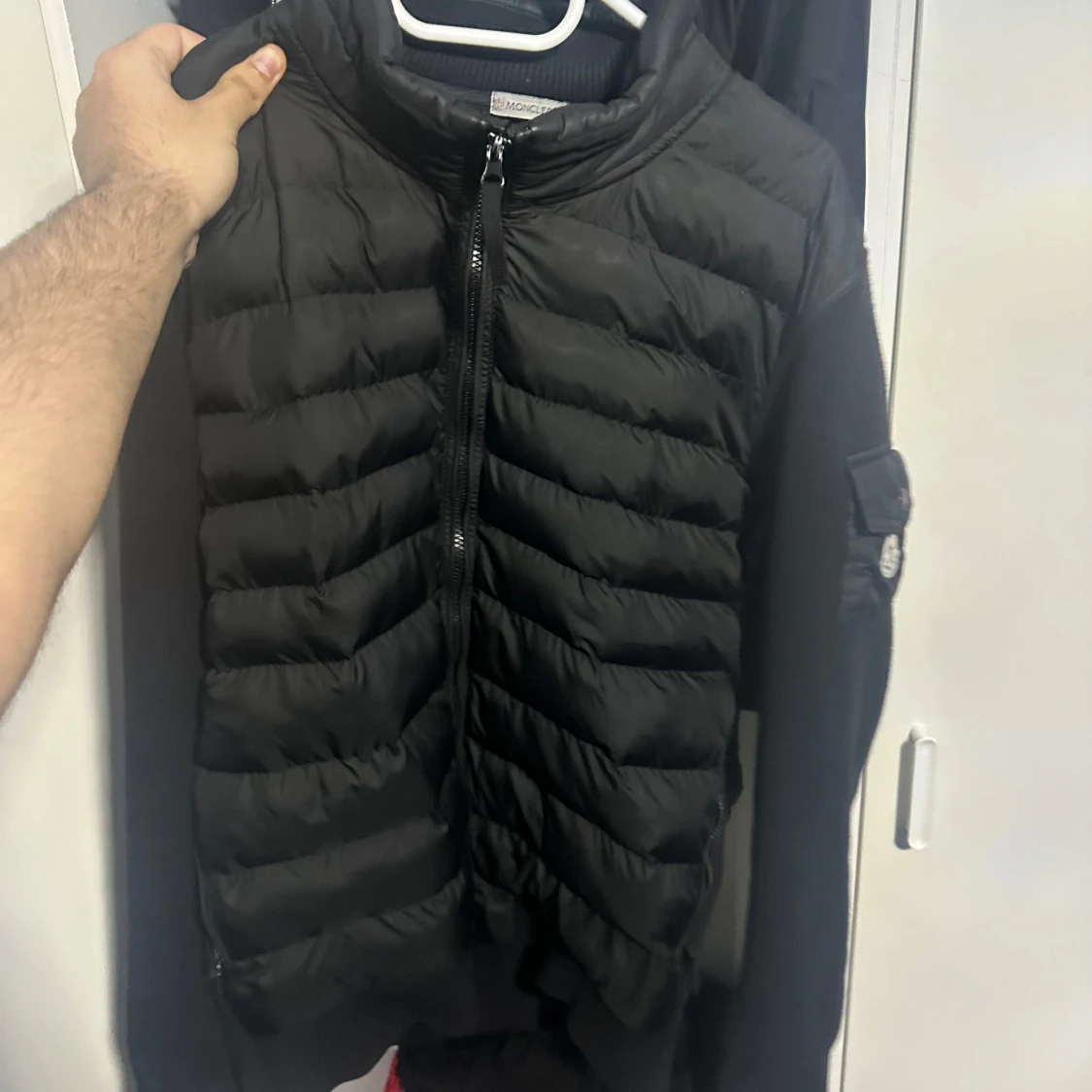 Svart dunväst från Moncler - 90