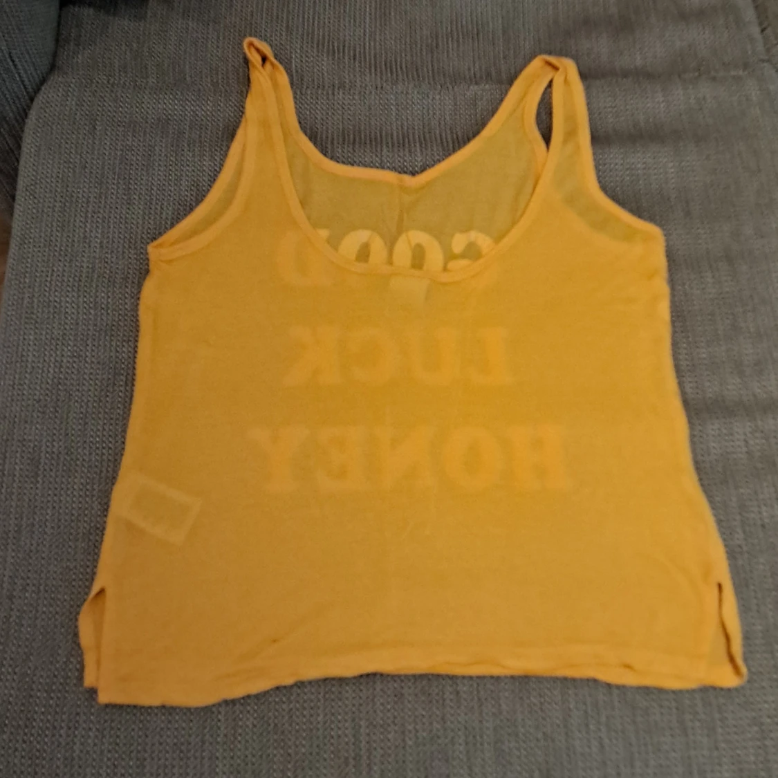 Gul linne med text - 90