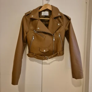 Jacka - Helt ny utan prislap