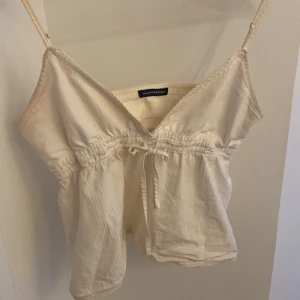 Brandy melville linne - Sååå fint brandy melville linne, ganska använd men i bra skick❤️❤️