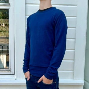 NERÖ STICKAD TRÖJA BLÅ - NERÖ STICKAD TRÖJA BLÅ Skick 8/10 | XS | pris 199 | Nypris 399| Postar genom postnord och instabox | Hör av er vid minsta fundering