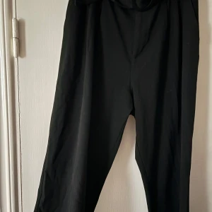 Zara kostym byxor strl L - Använd några få gånger.