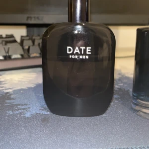 Date for men  - D