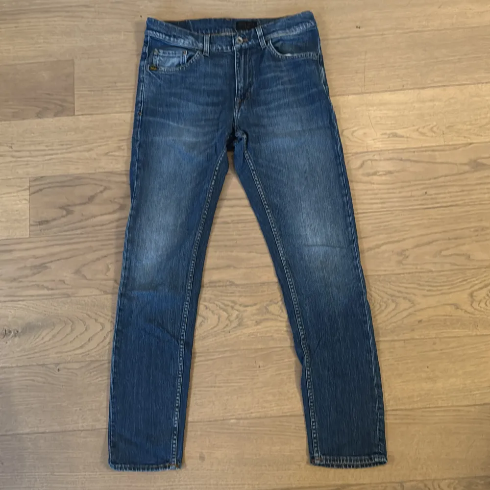 Schyssta Tiger of sweden jeans. Tveka inte att höra dig vid funderingar!  W32 L32. Jeans & Byxor.