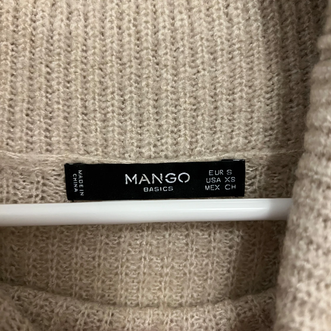 Stickad polotröja - 1