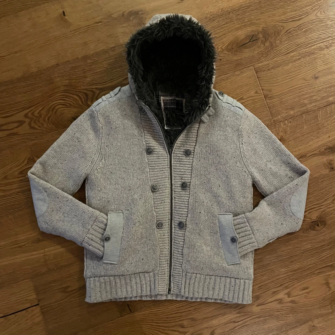 Beige pälscardigan - 1