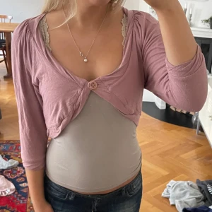 Rosa bolero kofta - Så söt!