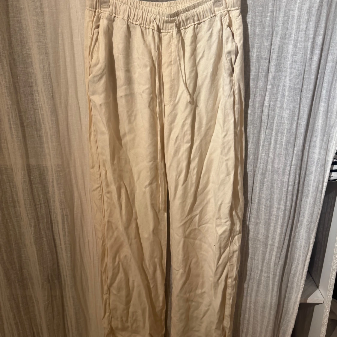 Beige byxor från Zara