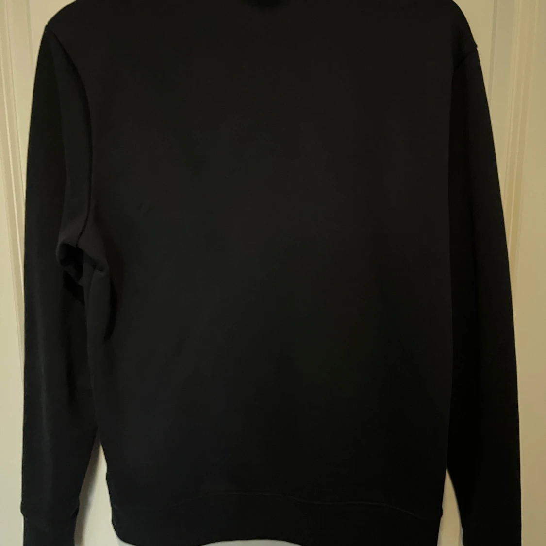 Svart sweatshirt från Hugo Boss - 3