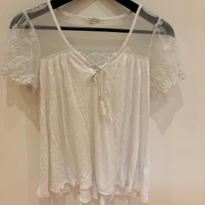 Söt ralph Louren blus! - Söt blus från ralph Louren, blusen är i mycket fint skick och är sparsamt använd. Vintage.