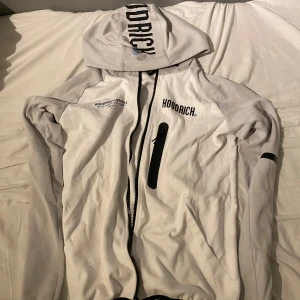 Hoodrich zip hoodie - Använd fåtalgånger skick 10/10