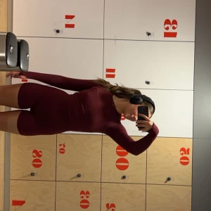 Vinrött träningsset  - Vinrött, båda delarna för 100kr