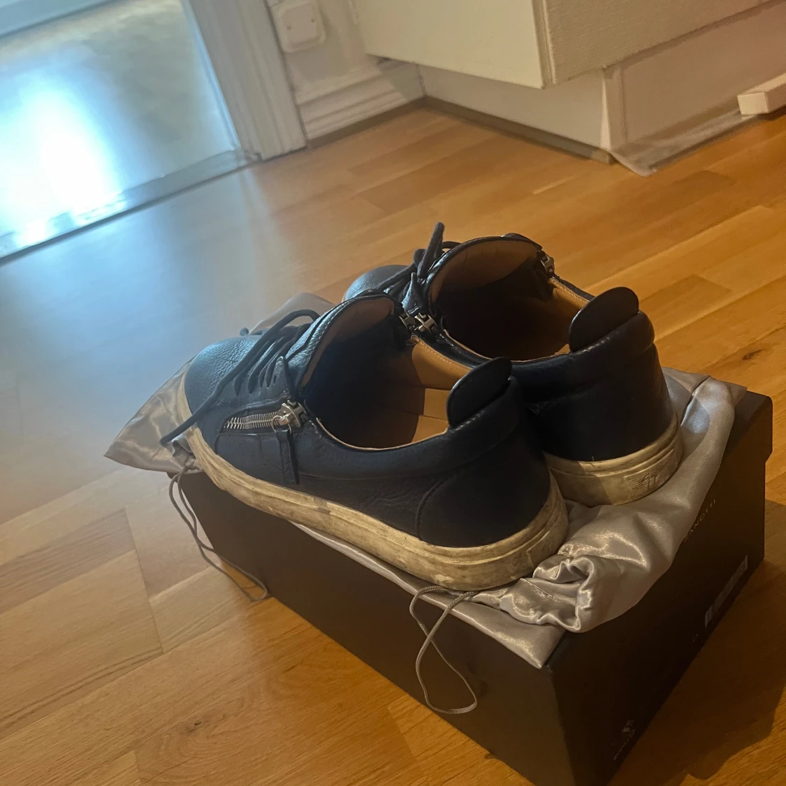 Giuseppe Zanotti Frankie - 90