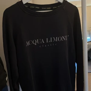 Acqua liomone - En snygg acqua limone sweatshirt!