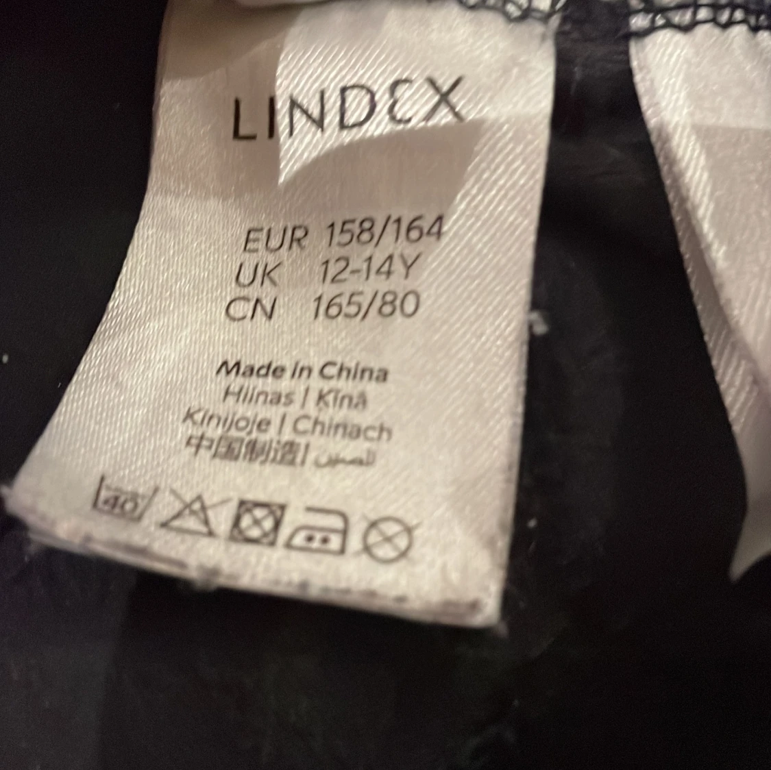 Marinblå tjocktröja  - 1