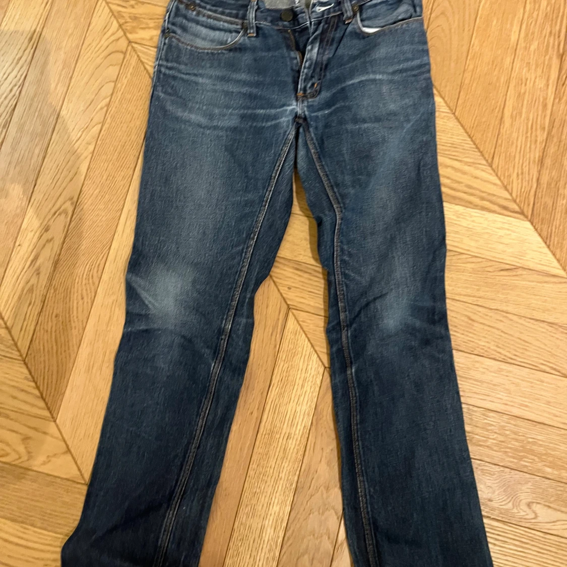 Blå jeans från Acne
