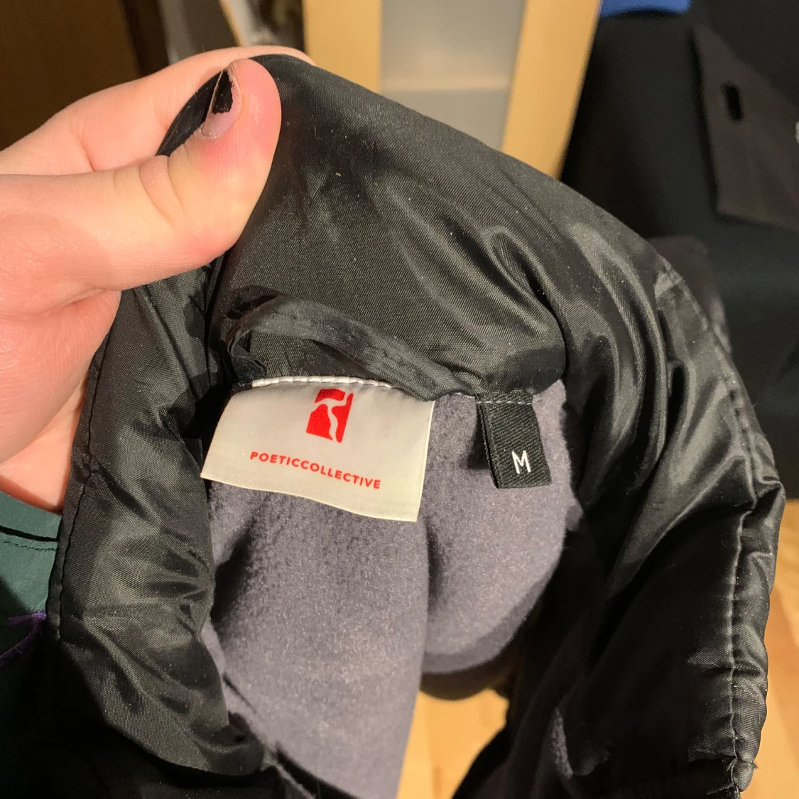 Svart dunväst från Poetic Collective - 91