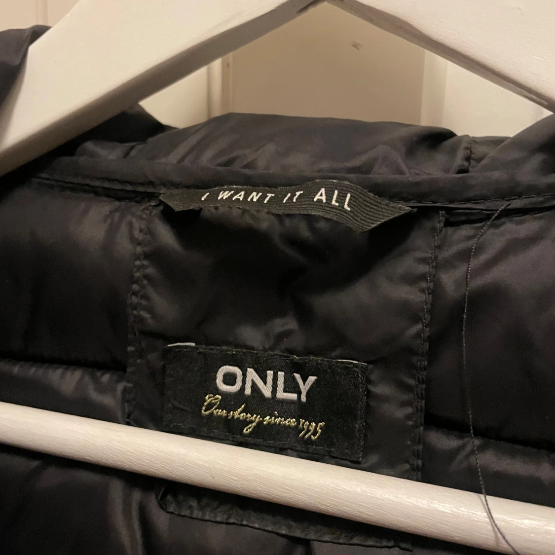 Svart väst med huva, Only stl S💕 - 91