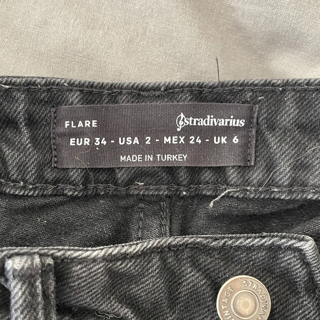 Svarta jeans med rak passform - 93