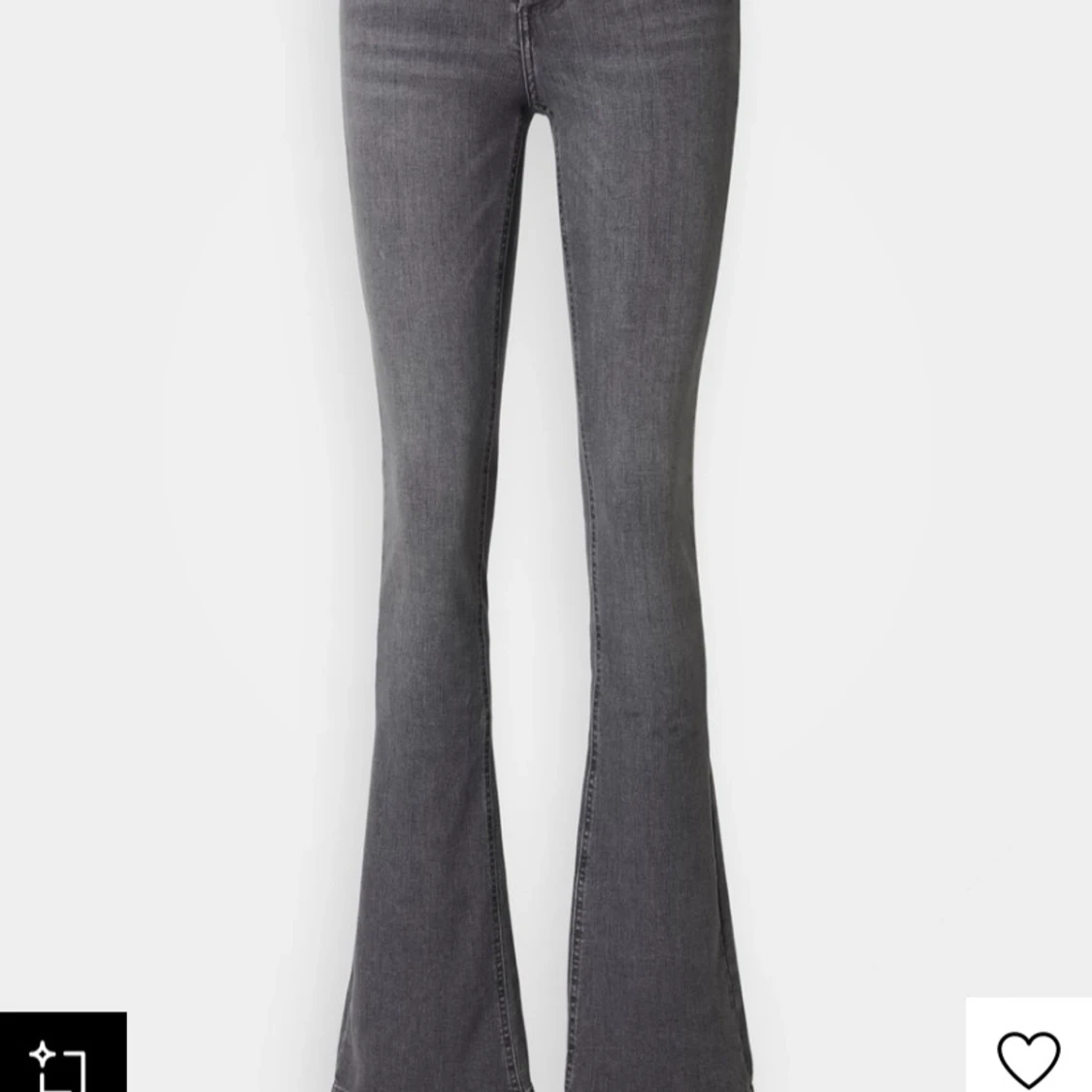 Grå bootcut jeans från ONLY