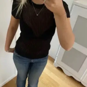 Zara topp - Säljer denna genomskinliga toppen från zara, använd 1 gång💞