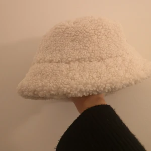 Fiskehatt teddy  - Endast testad, passar inte min stil. 