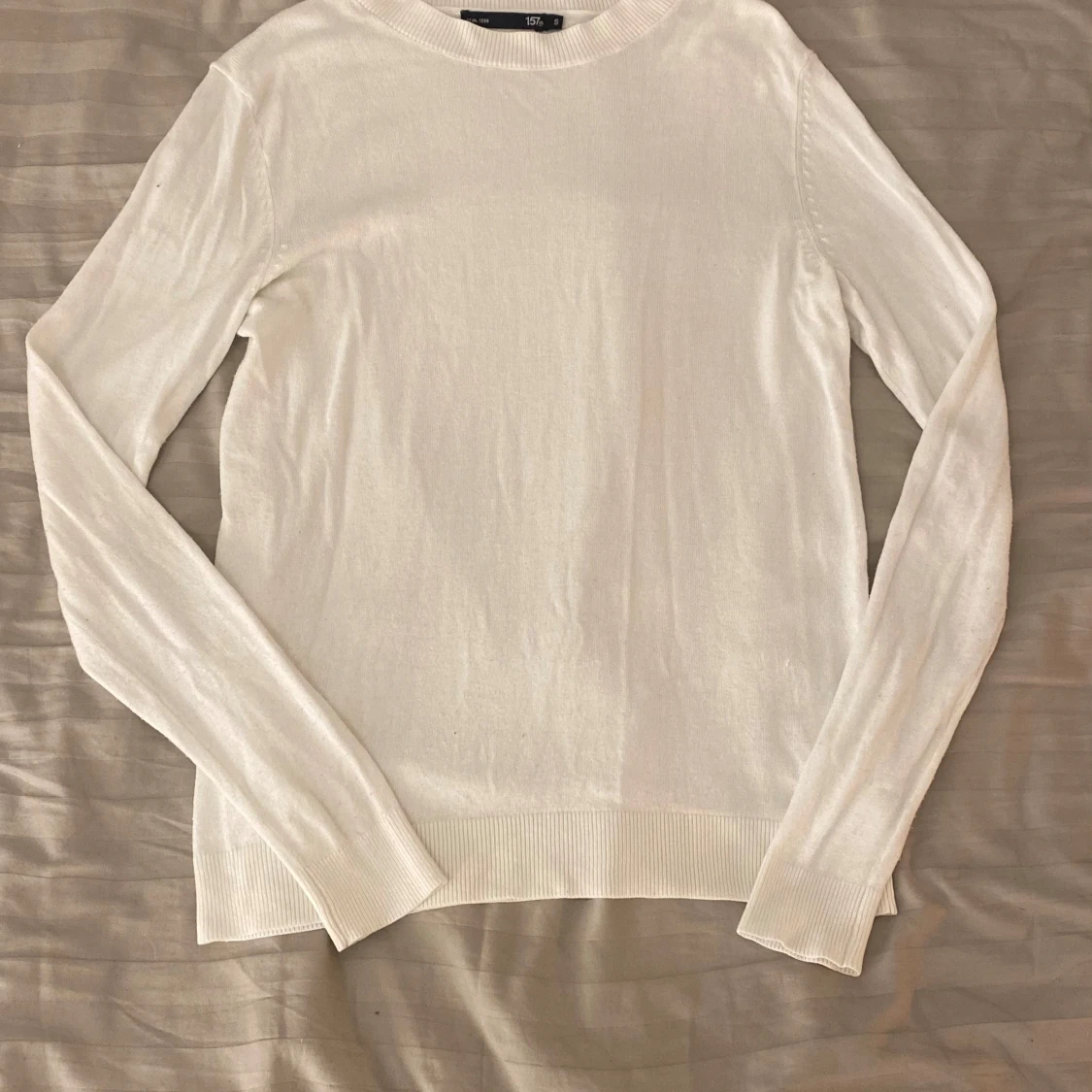Vit tröja från 157