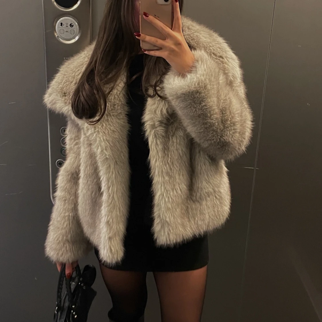 Zara faux fur jacka 