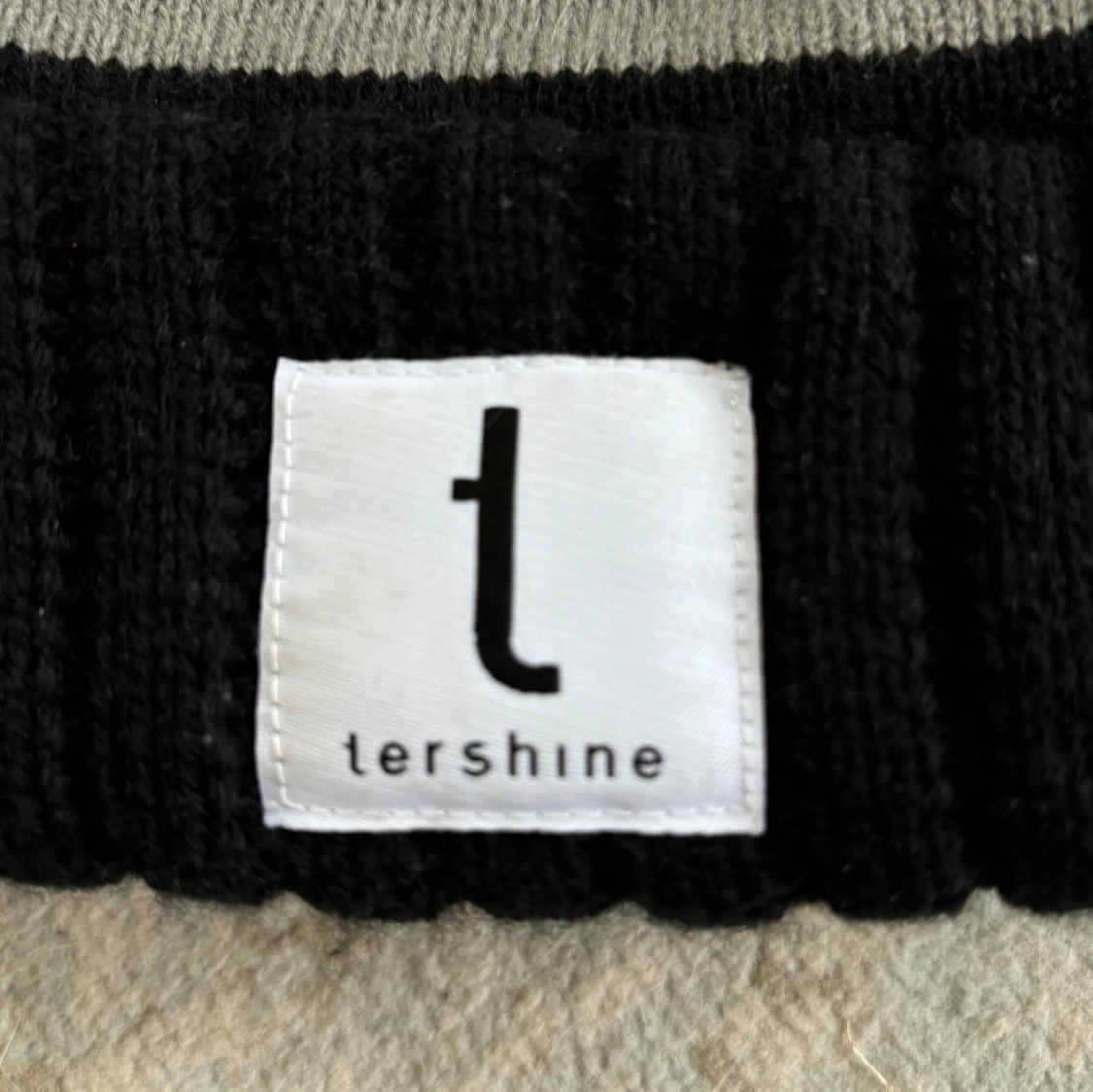 Tershine mössa  - 93