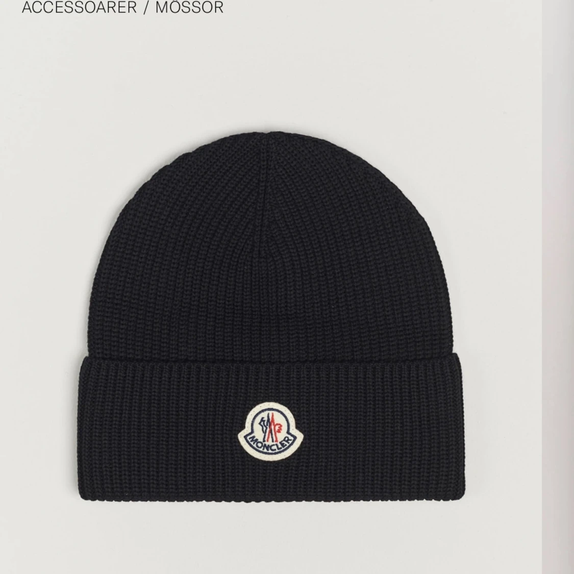 Hej kära kunder ja köpte denna moncler mössa för 2600 kronor 