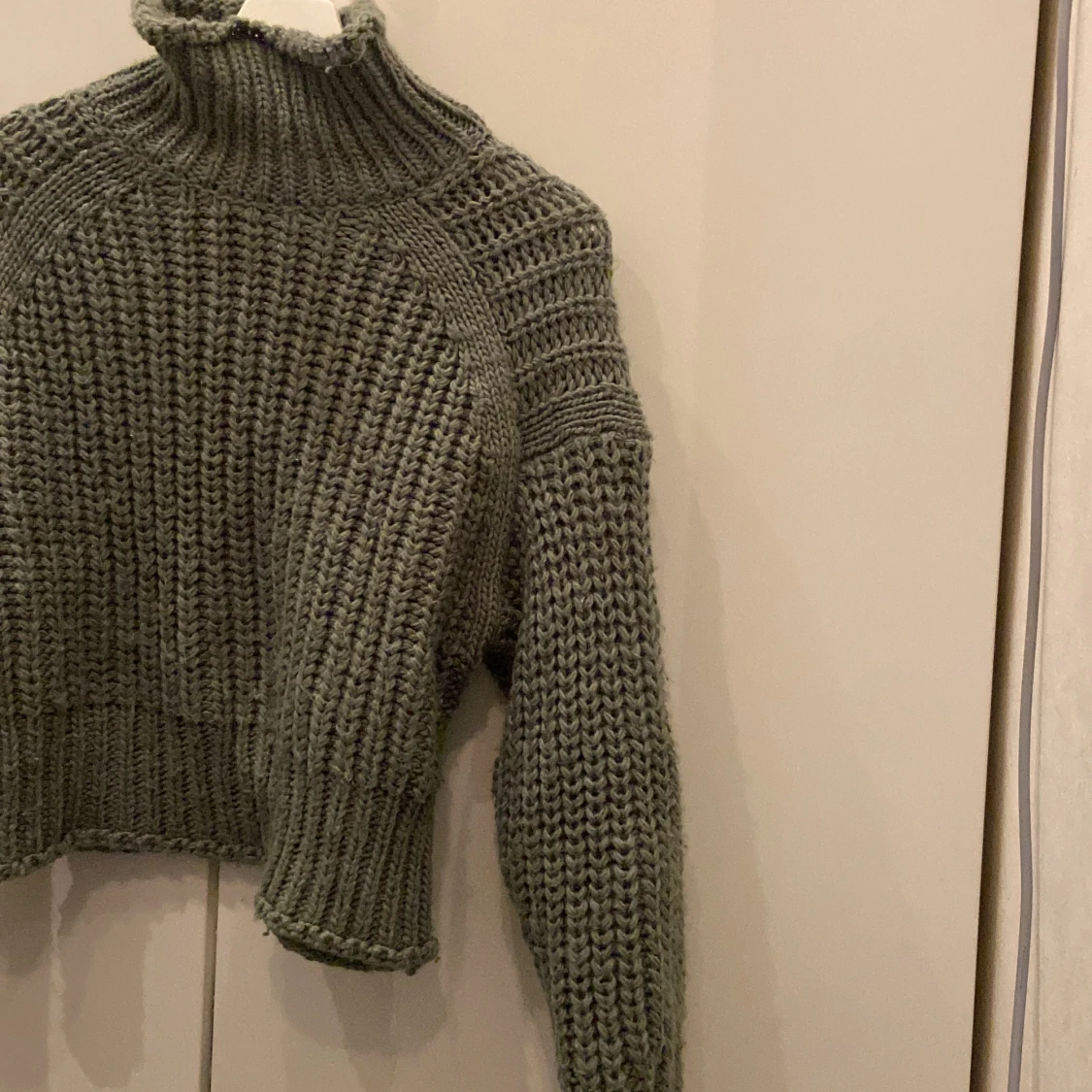 Grå stickad polotröja - 91