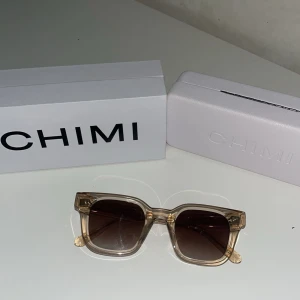 Chimis 04 ecru - Fina chimis köpa på nk för 1250, pris kan diskuteras vid snabb affär. 