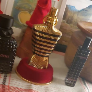 Le male elexir - Säljer min le male elexir, har använt en del ca 65 ml kvar. Perfekt för vinter och höst, hör av dig vid frågor!