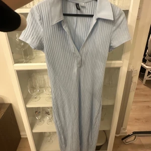 Klänning från H&M 🌸 - Klänning från H&M 💗🤍