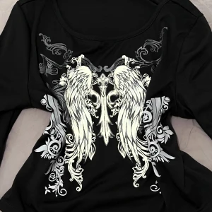 Cyber y2k - Black well fitted jumper Only worn a few times Says L but I would say M sized 