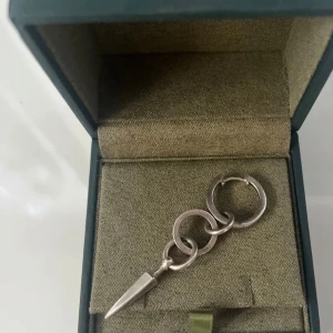 Maria Nilsdotter örhänge - Väldigt fint Maria Nilsdotter örhänge❤️