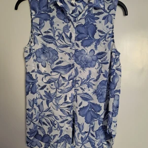 Skjortblus stl 40 - Använd fåtal gånger