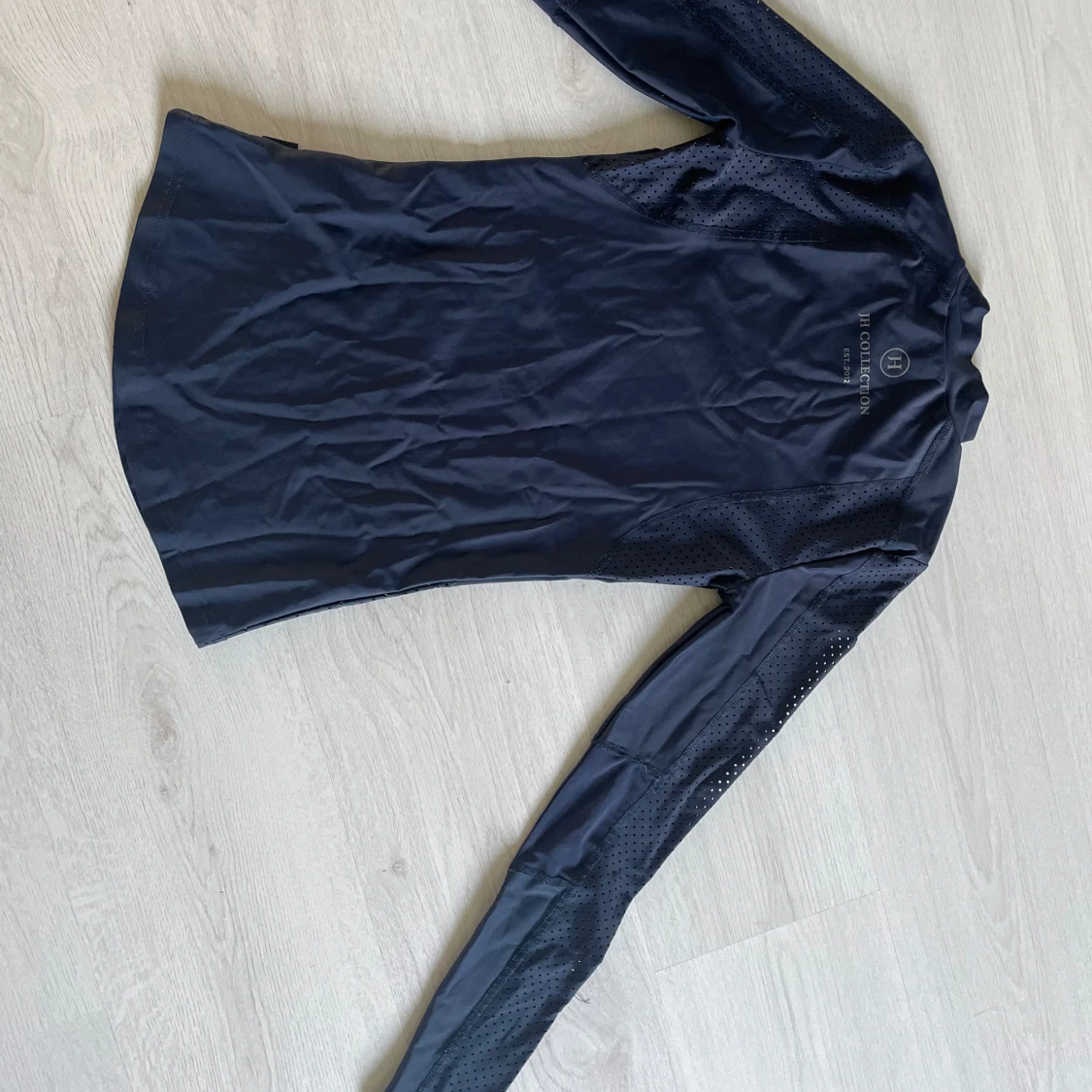 Fin ridtröja från JH collection - 93