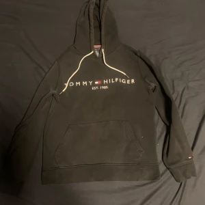 Tommy Hilfiger  - Alla tröjor Storlek S Aldrig använt 