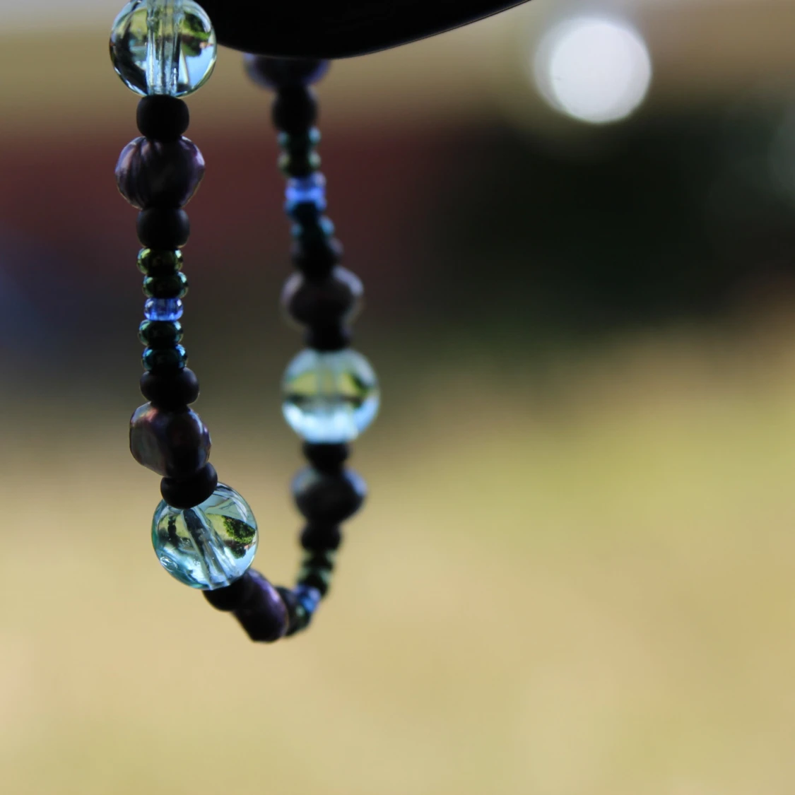 Pärlarmband med gröna och svarta pärlor - 92