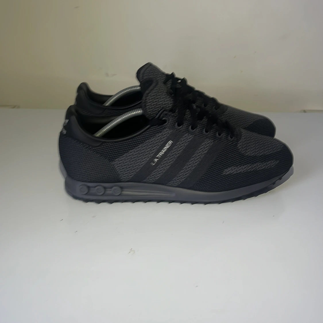 Svarta sneakers från Adidas