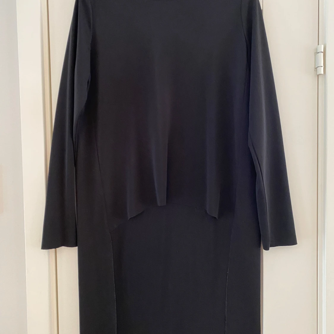 Svart topp från COS