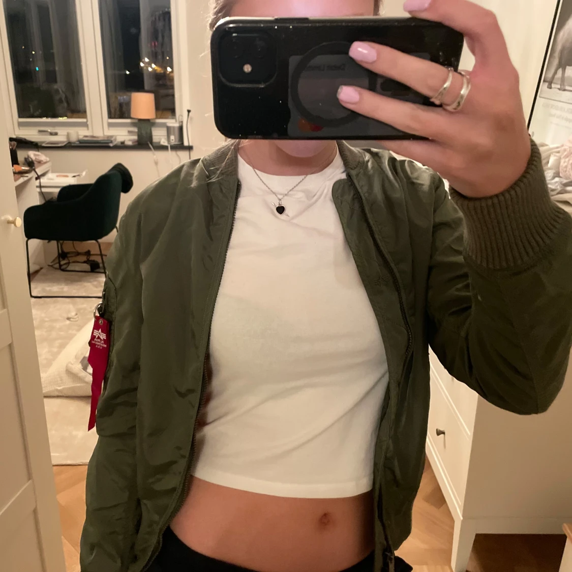 Grön bomberjacka från Alpha Industries