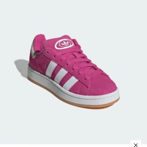 Rosa adidas campus  - Säljer mina rosa adidas campus då jag har ett par till i en annan färg som jag för mer användning för