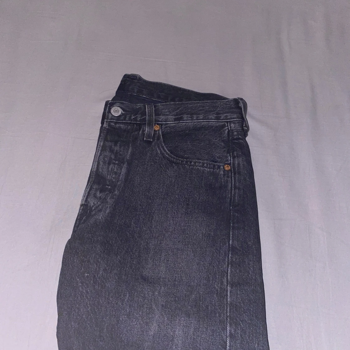 Svarta Levi's 501 jeans