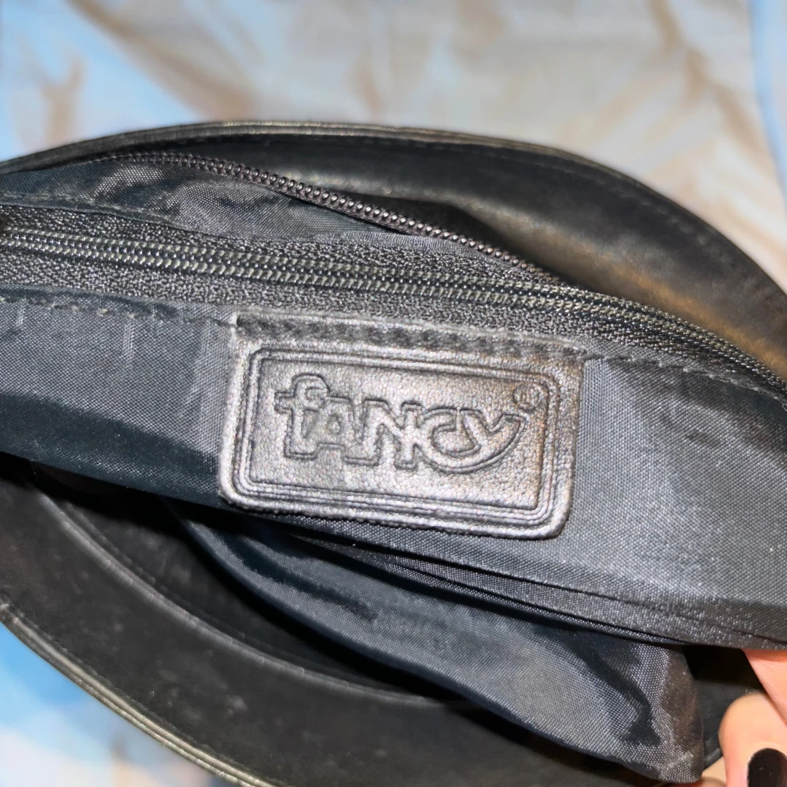 Svart axelväska från Fancy - 91